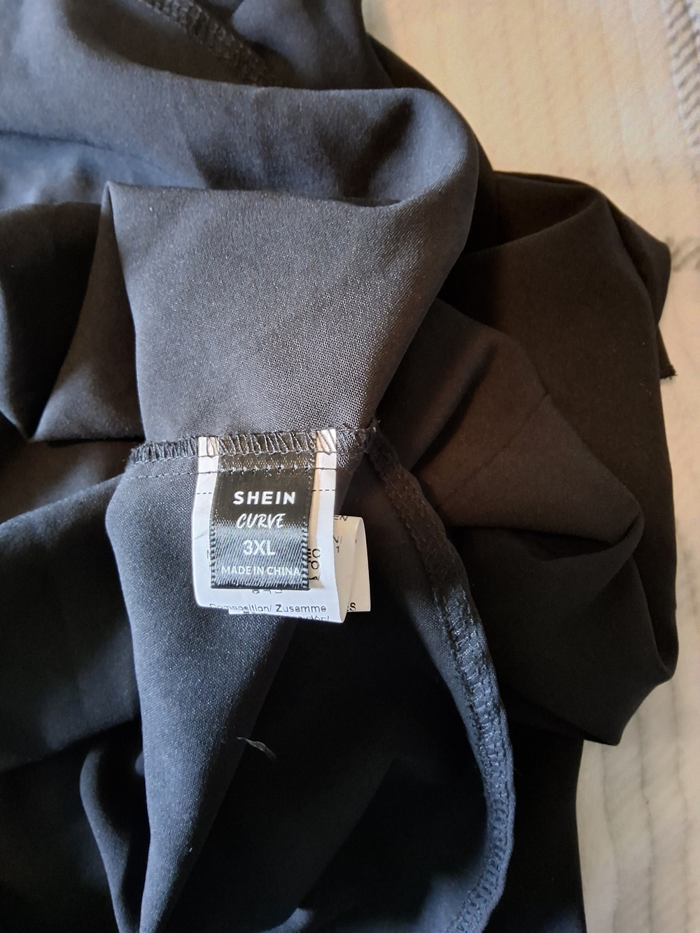 SHEIN Black Curve 3XL Layered Sleeve Blouse - Picture 5 of 5